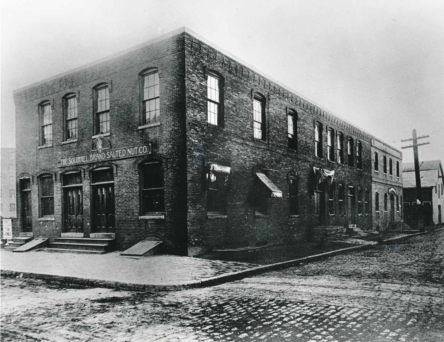 1889