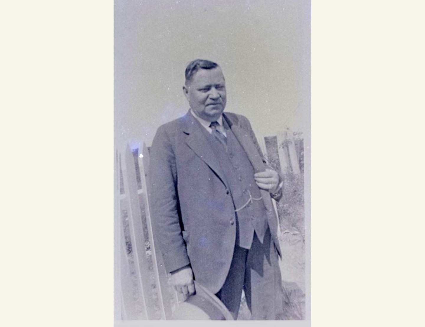 1890